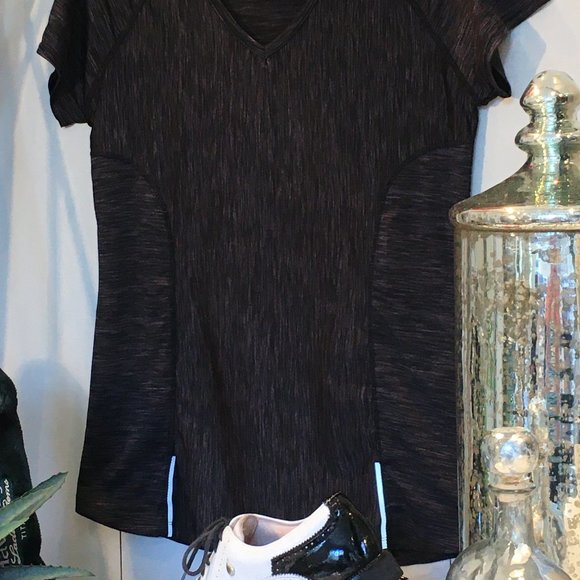 🆕 🖤 VELOCITY SPORT TEE - Picture 3 of 5